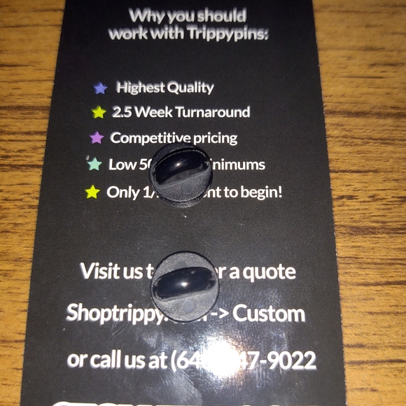 Takashi Murakami x J. Balvin, Energia de Rojas pin - Picture 2 of 3